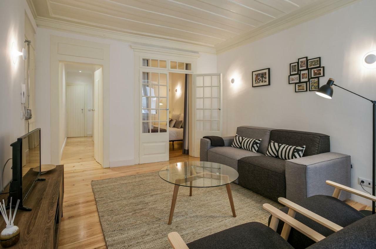 Hip Tailor Made Flat In Bairro Alto Apartamento