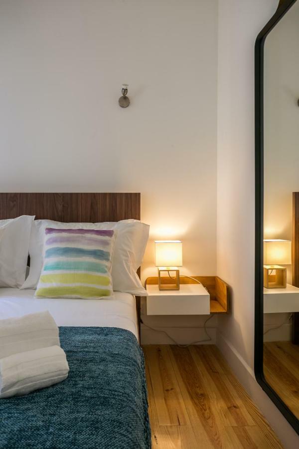 Hip Tailor Made Flat In Bairro Alto Apartamento
