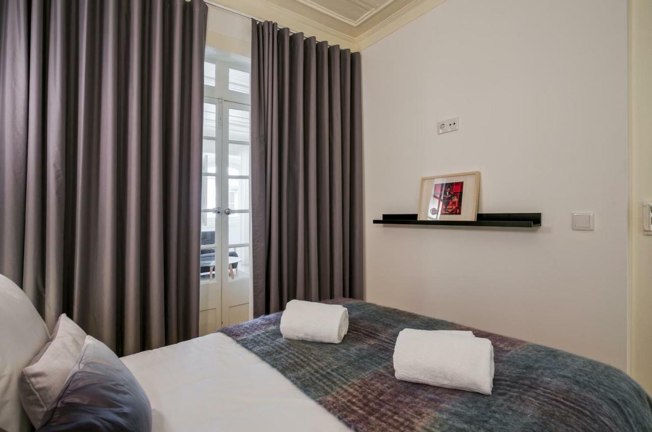 Hip Tailor Made Flat In Bairro Alto Apartamento *